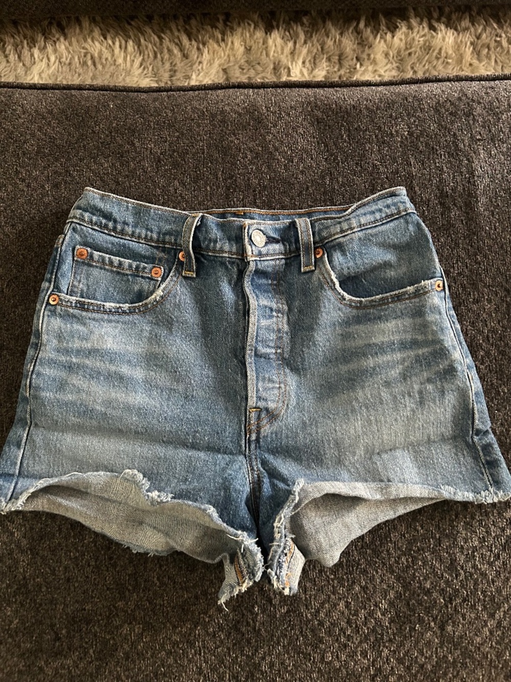 Levi's Ribcage Highrise Jean Shorts 2" Inseam 28 Medium Blue